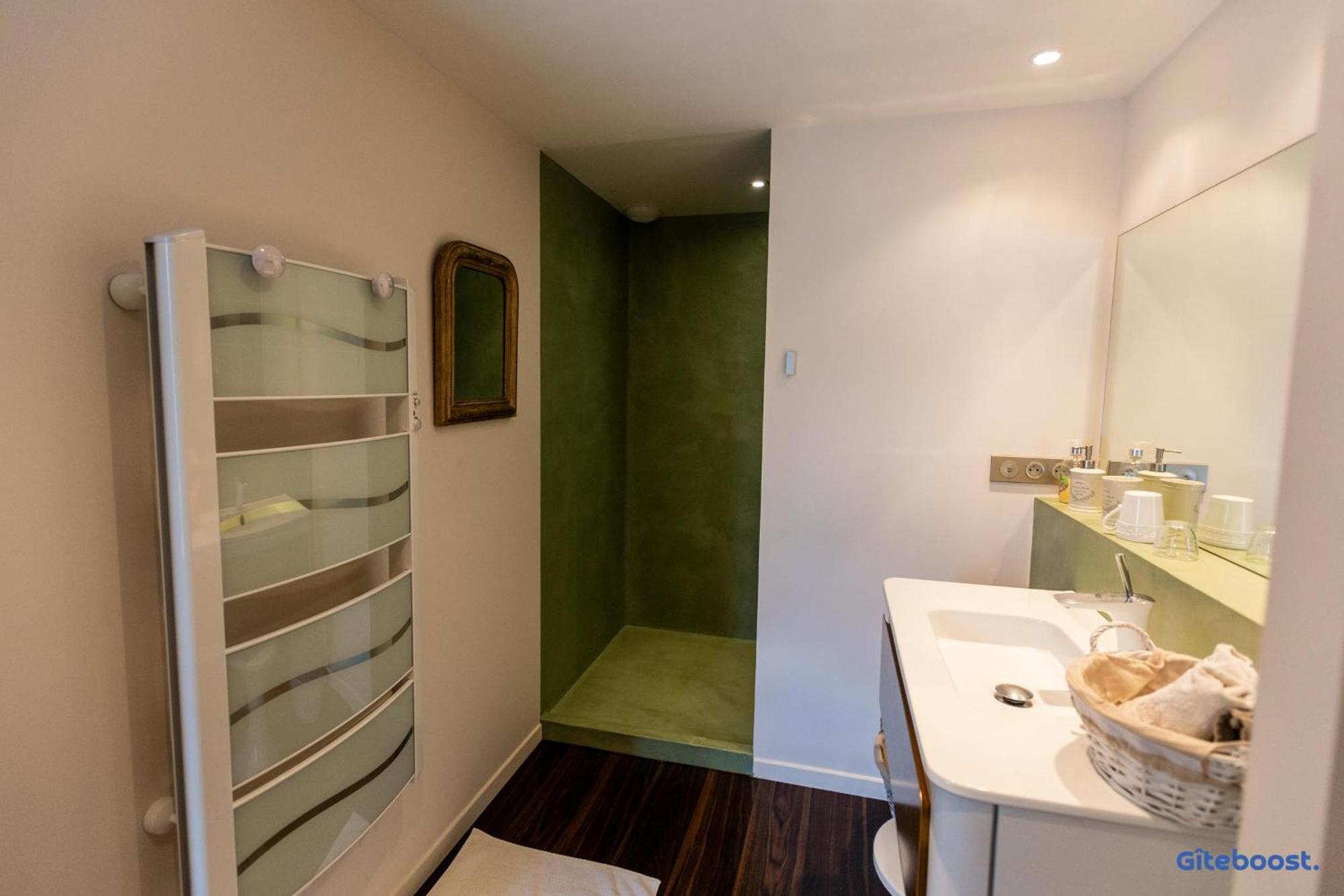 Le Val Des Sens Hotel Chatte Екстериор снимка